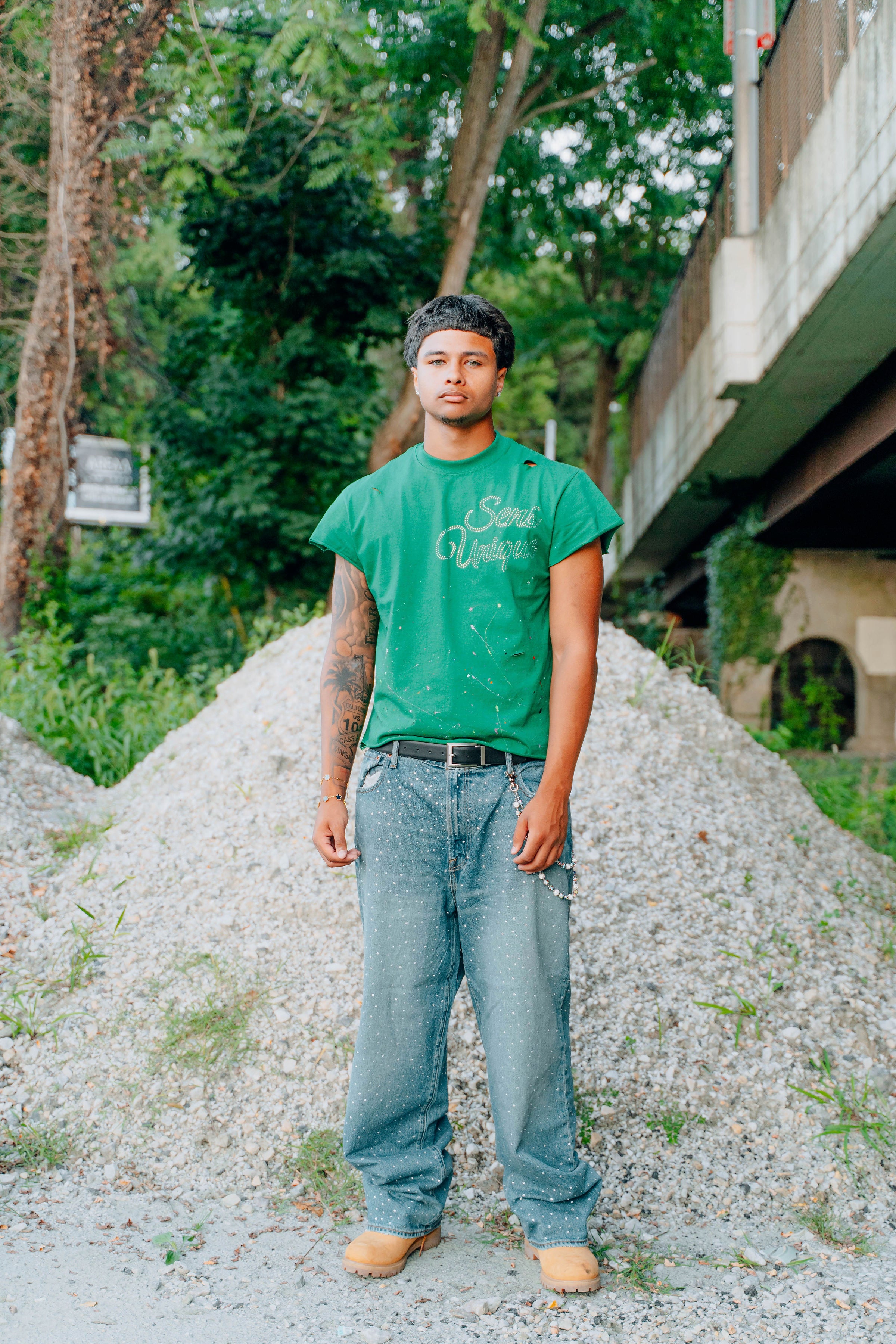 SENS UNIQUE SIGNATURE CUTOFF TEE VERDE LUXE