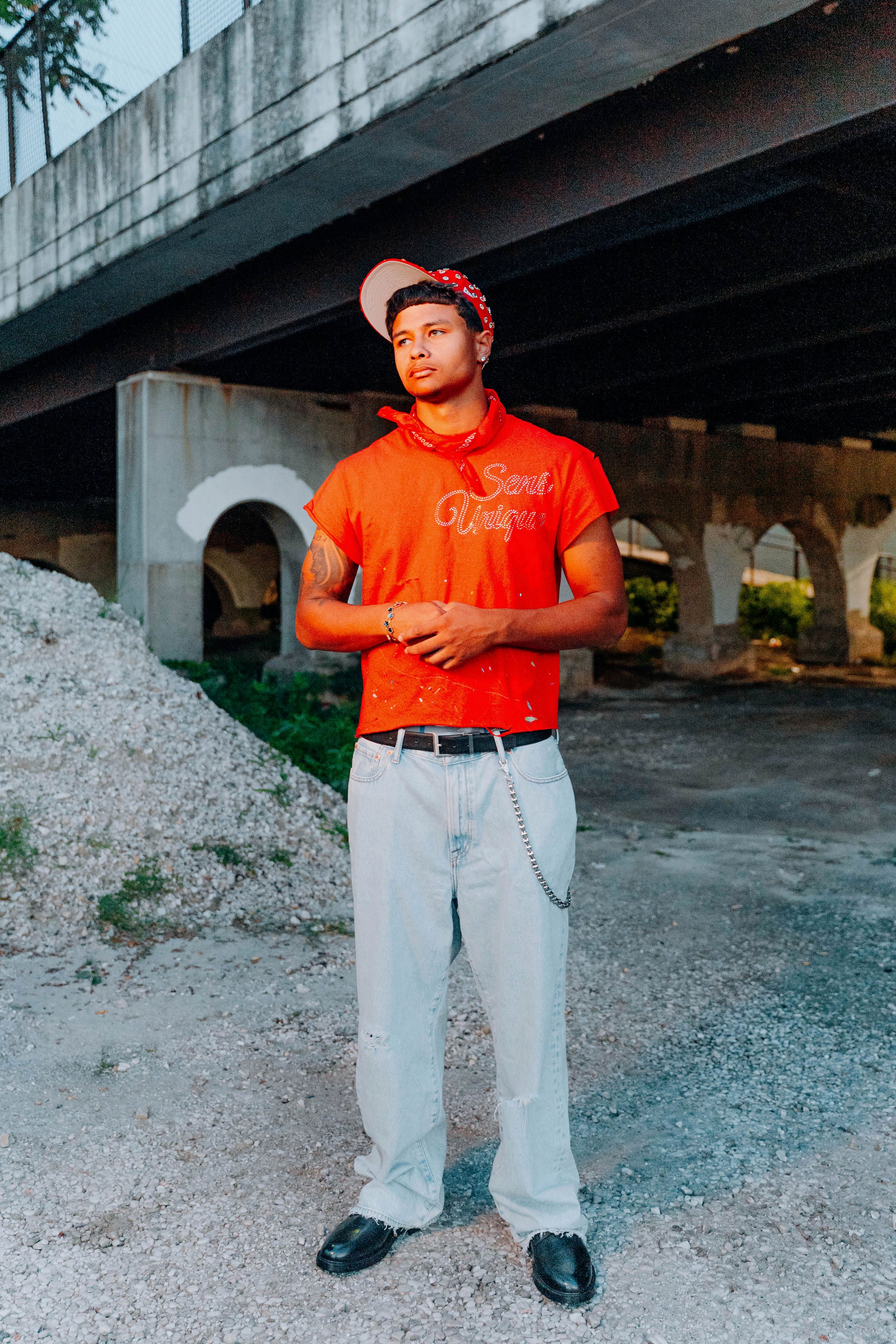 SENS UNIQUE SIGNATURE CUTOFF TEE ROUGH CERISE